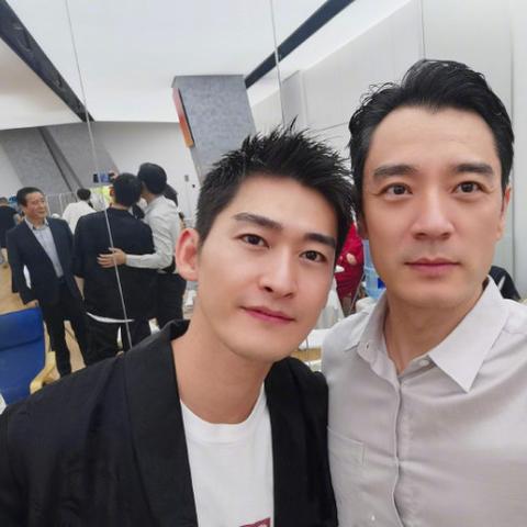 张翰最新发型，潮流引领新风尚