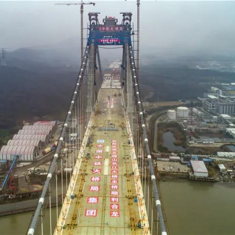 镇江大桥建设进展顺利，预计按期完工消息更新
