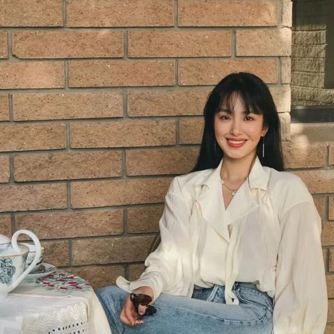 Lily丽莉时尚新动态，闪耀潮流之巅